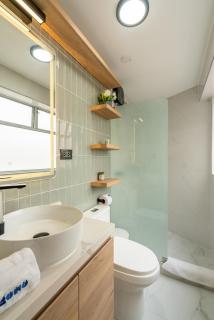Montclair 2BR by Geko - 6