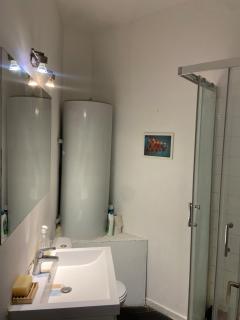 Cozy room in the heart of Marseille - 4