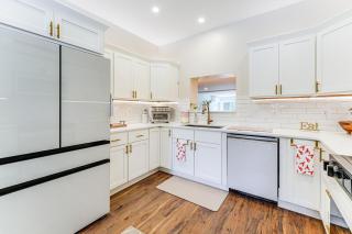 Modern Gem on 15 Acres, 5 Mi to Old Orchard Beach! - 9
