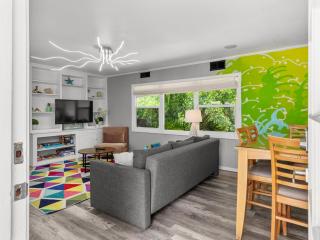 Trendy & Relaxing - Close to Beach - Pool - Hot Tub - 1