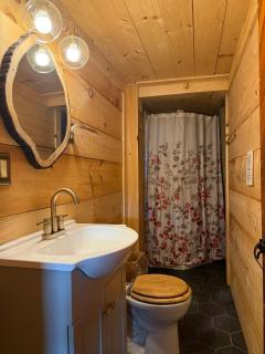 Toms Cabin on Lake Christopher - 3