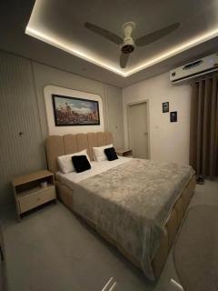 The Greystone Luxe - 9