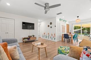 Green Oasis - Heated Pool, Mini-Golf, Ping Pong, 13 min Beach - 5