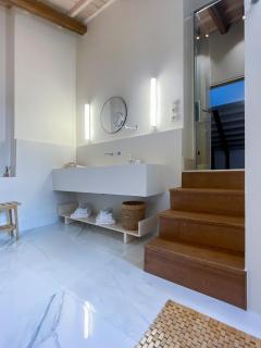 84 Luxury Suites in Center of Athens - 4