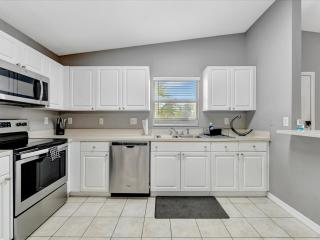 10min to Downtown 3BD 2 FullBath - 7