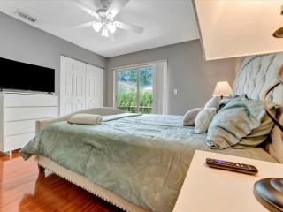 10min to Downtown 3BD 2 FullBath - 4