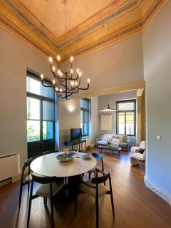 84 Luxury Suites in Center of Athens - 8