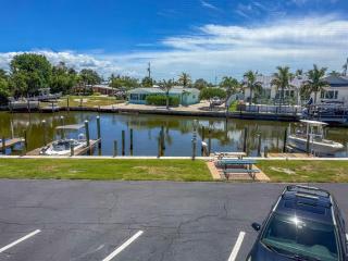 Nautical Nest w slip - 9