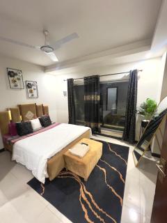 Luxury Apartments in Bahria Town Rawalpindi - 4