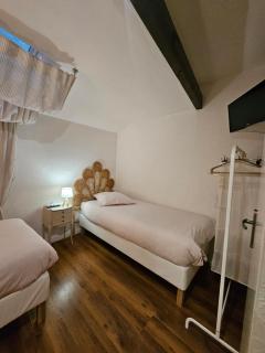 Chambre emmanuelle dans le loft bleu - 9