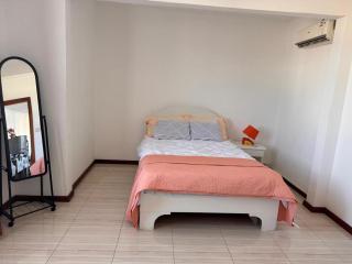 2 Bedroom Luxury Walk to the Beach APPT - 7