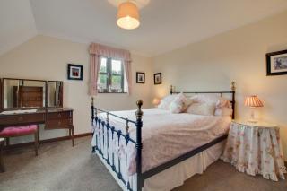 Lavender Cottage - 1