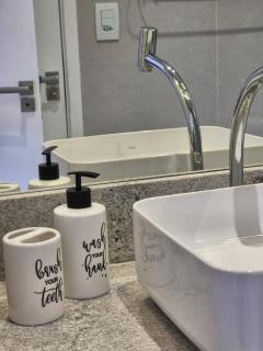 CopaBlue, frontal em andar alto a 150m da praia - 8