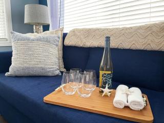 Myrtle's Paradise - 2 BR, 1 BA, Step to Crystal Beach - 9