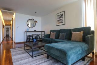 Stylish 3BR with Ocean View - 3