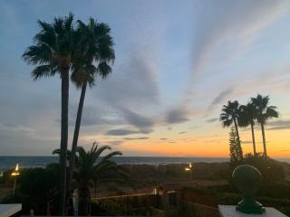 Tu casa en primera línea de playa de Marbella - 9