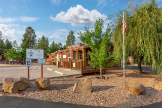 PVC at The Roundhouse Resort - 0