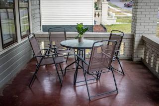 49th Terrace Haven - 8