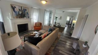 83rd Street Comfy Cottage - 8
