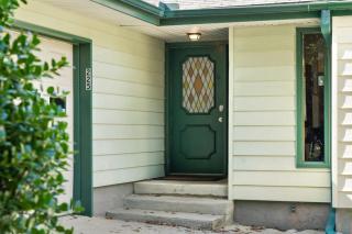 Eastview Drive Jolly Green Giant - 7