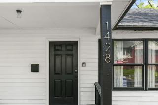21st Street Evergreen Charm - 5