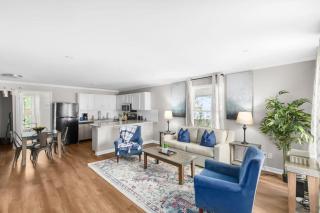 21st Street Evergreen Charm - 2