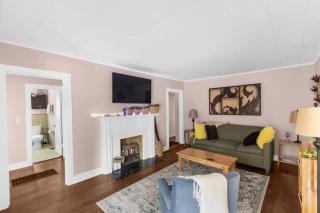 57th Blushing Bungalow - 7