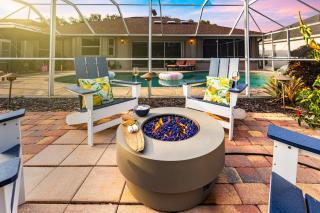 Casa Solara by AvantStay Naples 4BR Home w Private Pool Firepit Lounge Game Room Access to Community Tennis Playground Sand Volleyball - 7