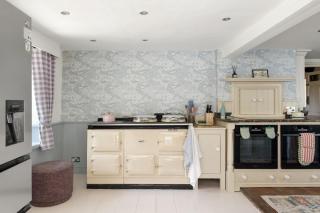 Country Estate with Secluded Heated Pool & Hot Tub - 6