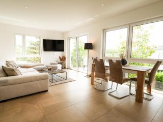 neue 90qm Ferienwohnung mit 3 Schlafzimmern in Seenähe - 7