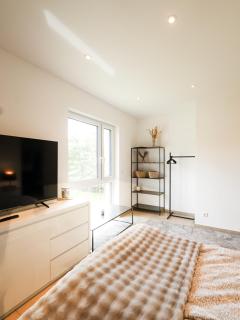 neue 90qm Ferienwohnung mit 3 Schlafzimmern in Seenähe - 2