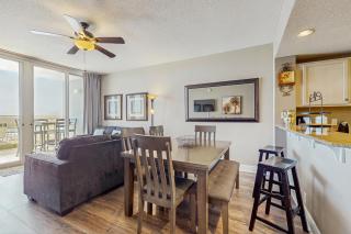 Water's Edge 110 - 3