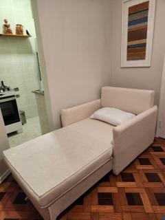 Complete studio one block from Flamengo beach - 2