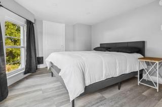 Spacious 3BR 1BA close to the Falls - 5