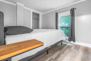 Spacious 3BR 1BA close to the Falls - 1