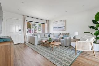 NEW Cozy Modern Home with Hot Tub and Ocean Views - 4