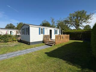 Low Budget - Luxe 4 persoons chalet met TV aan het Lauwersmeer - 0