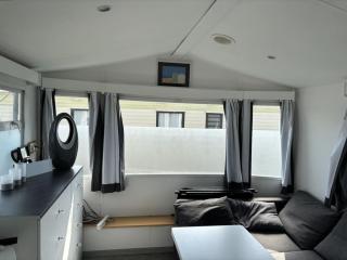 Living Holiday - 6