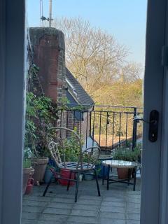 Epic Location, Views & Large Private Terrace - 1
