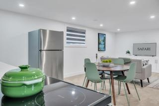 Safari - Renovated & Upgraded 2 Bed Lower Suite - Calgary - 2