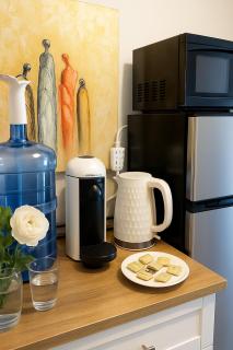 Private Cozy Room in Downtown Toronto, Steps to Subway & CN Tower - Toronto - 5