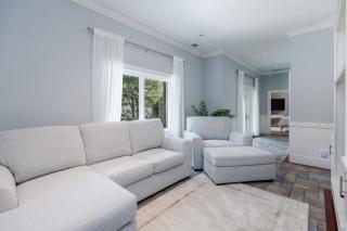 Luxe Family Retreat with Lagoon Views, Private Pool, Game Room, Concierge Services - 7