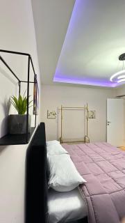Bllok: Central Cozy Stay, 24/7 Self Check-in - 6