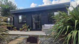 The Little Cabin - 4