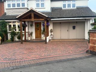 Private host Large home in Solihull close to NEC HS2 Bham Airport - 5