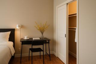 Private Deluxe Room in Downtown Toronto, Steps to Subway & CN Tower - Toronto - 5