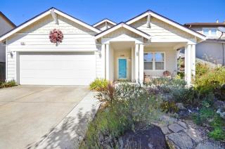 Wine Country Retreat with Hot Tub & Mini Golf - 6