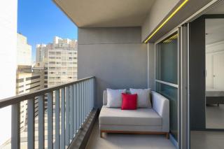 CS1218 I Studio Moderno, com varanda e cama Queen - 8