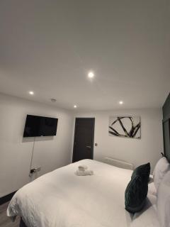 Cotswold Escape - City Centre - 7