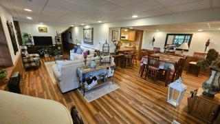 Mountain View 2BR Log Cabin Apt wPrivate BBQ Deck - 3